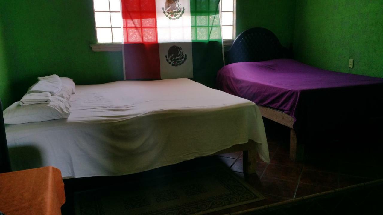 Hostal Enjoy Vallarta 19 Puerto Vallarta Buitenkant foto